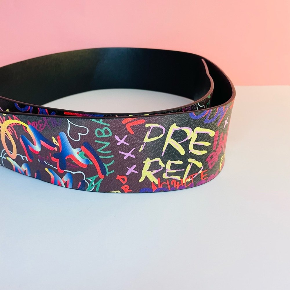J Elise Boutique Plus Size Multi Color Graffiti Belt - Picture 4 of 6